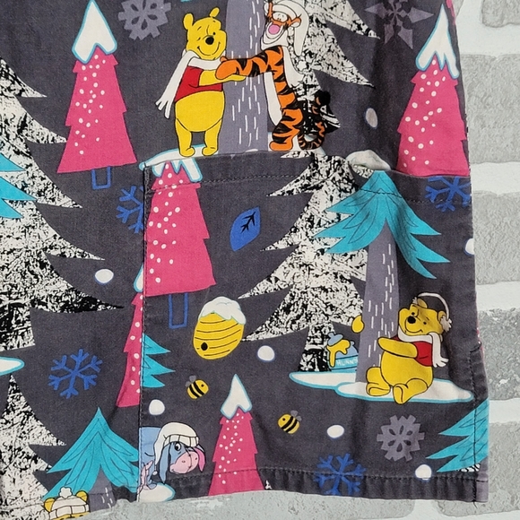 Disney Winnie-the-Pooh and Gang Winter Themed Scrubs Medical Women's Size S - Picture 8 of 11